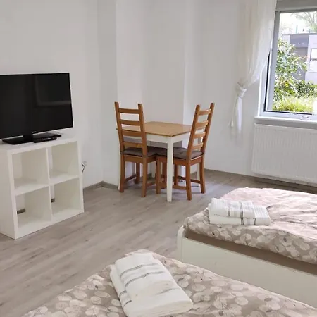 Akdeniz Guest house *